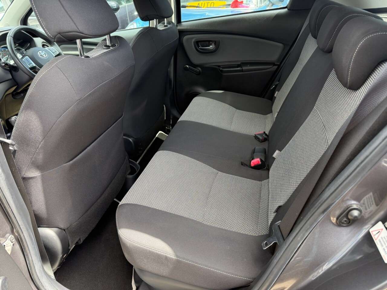 2016 TOYOTA YARIS 2016 TOYOTA YARIS