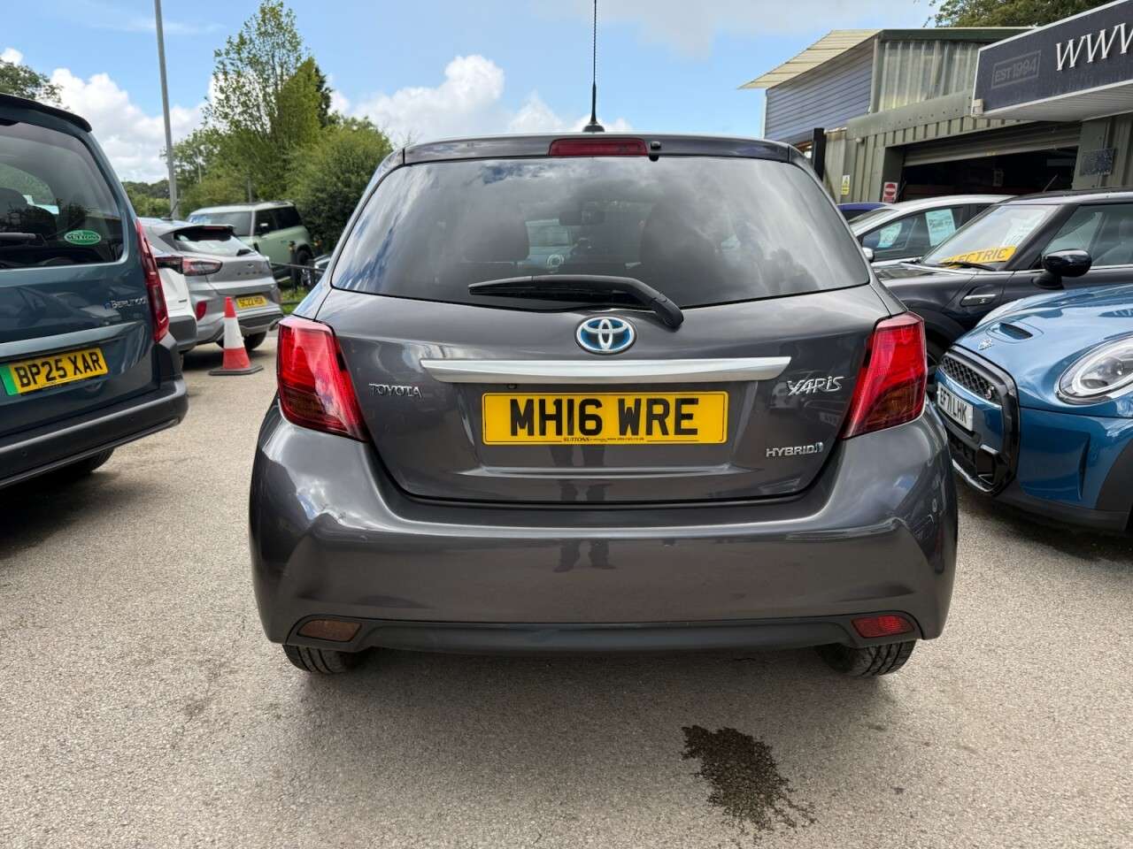 2016 TOYOTA YARIS 2016 TOYOTA YARIS