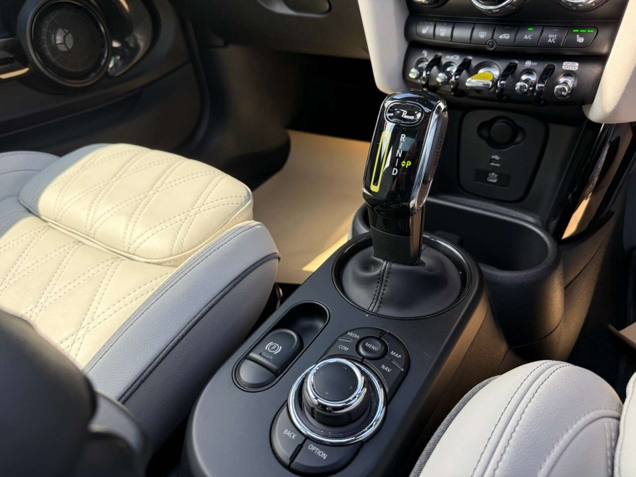 2023 MINI ELECTRIC HATCH 2023 MINI ELECTRIC HATCH
