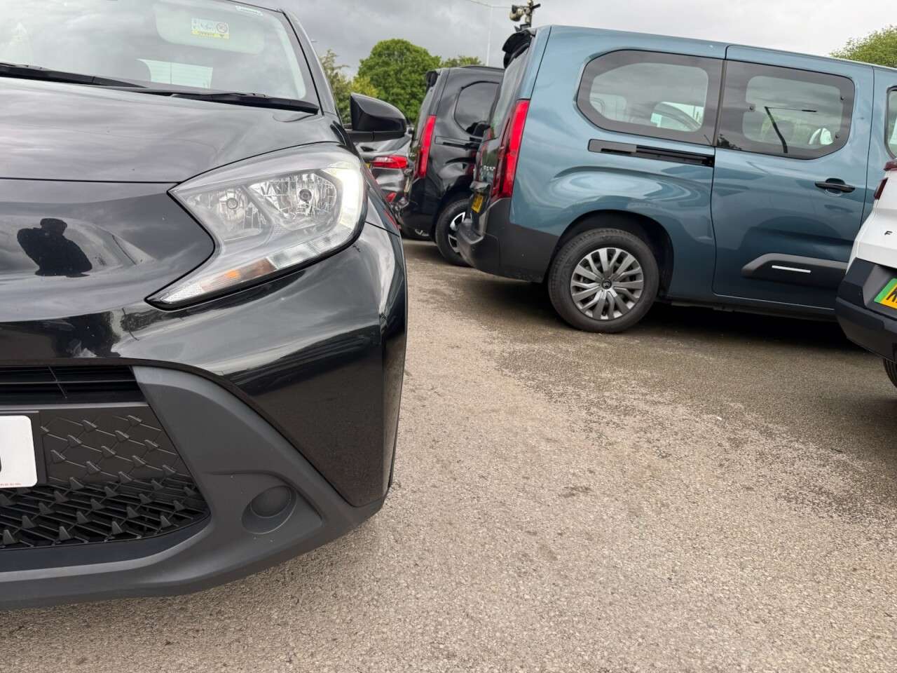 2022 TOYOTA AYGO X 2022 TOYOTA AYGO X