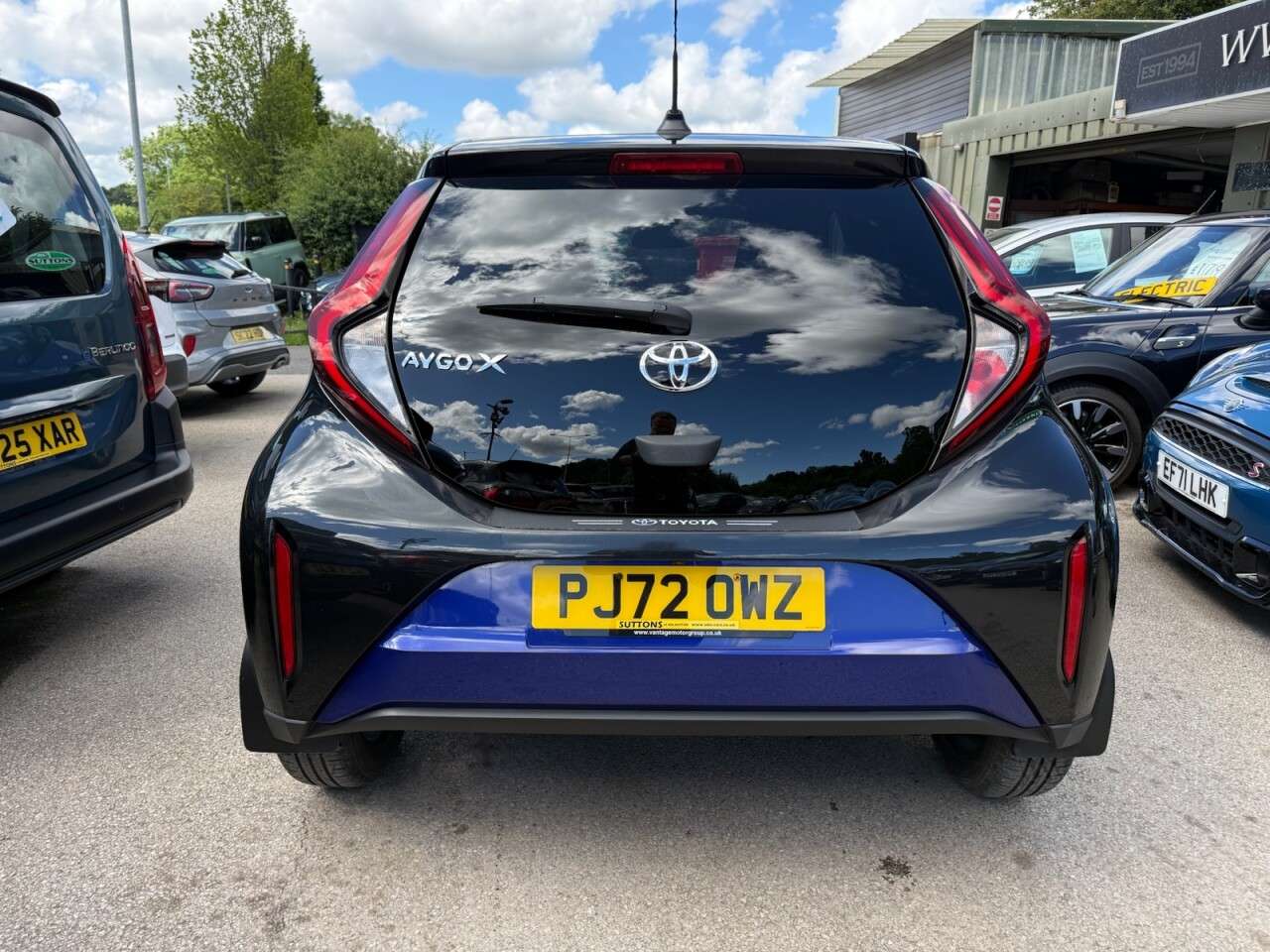 2023 TOYOTA AYGO X 2023 TOYOTA AYGO X