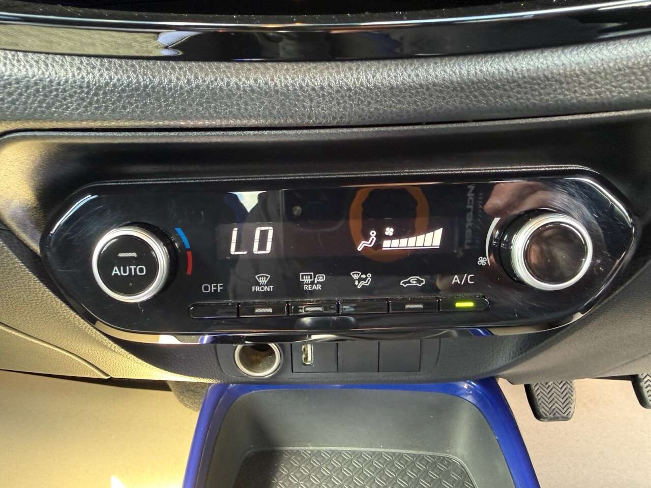 2023 TOYOTA AYGO X 2023 TOYOTA AYGO X