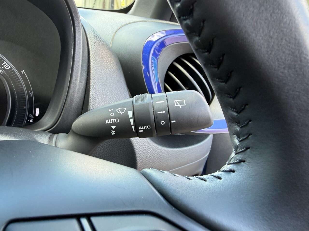 2023 TOYOTA AYGO X 2023 TOYOTA AYGO X