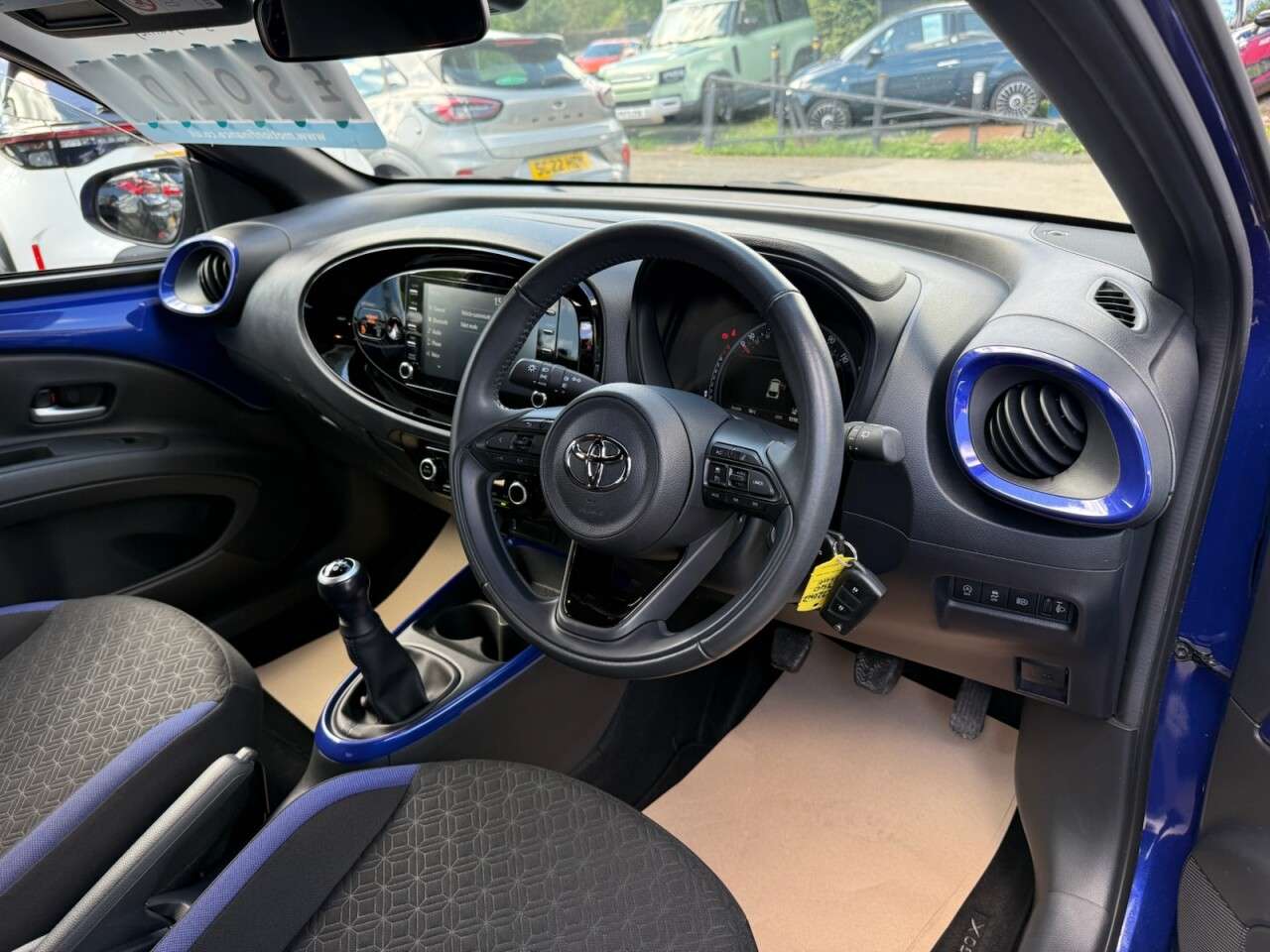 2023 TOYOTA AYGO X 2023 TOYOTA AYGO X
