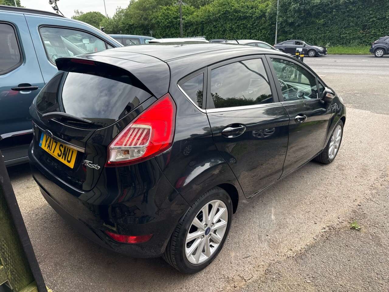 A 2017 FORD FIESTA 1.0T EcoBoost Titanium Hatchback 5dr Petrol Manual Euro 6 (s/s) (100 ps) A 2017 FORD FIESTA 1.0T EcoBoost Titanium Hatchback 5dr Petrol Manual Euro 6 (s/s) (100 ps)