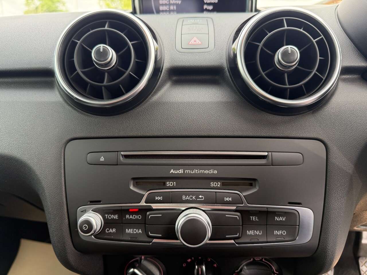 2016 AUDI A1 2016 AUDI A1