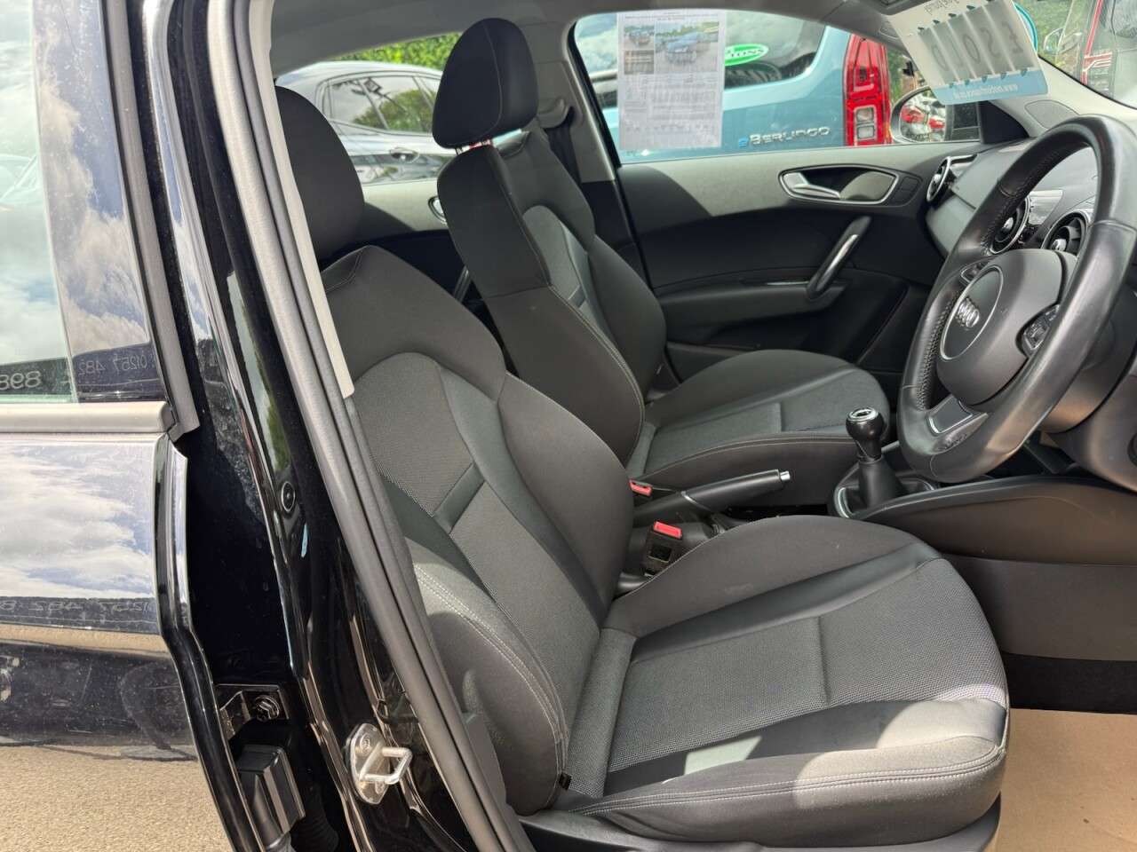 2016 AUDI A1 2016 AUDI A1