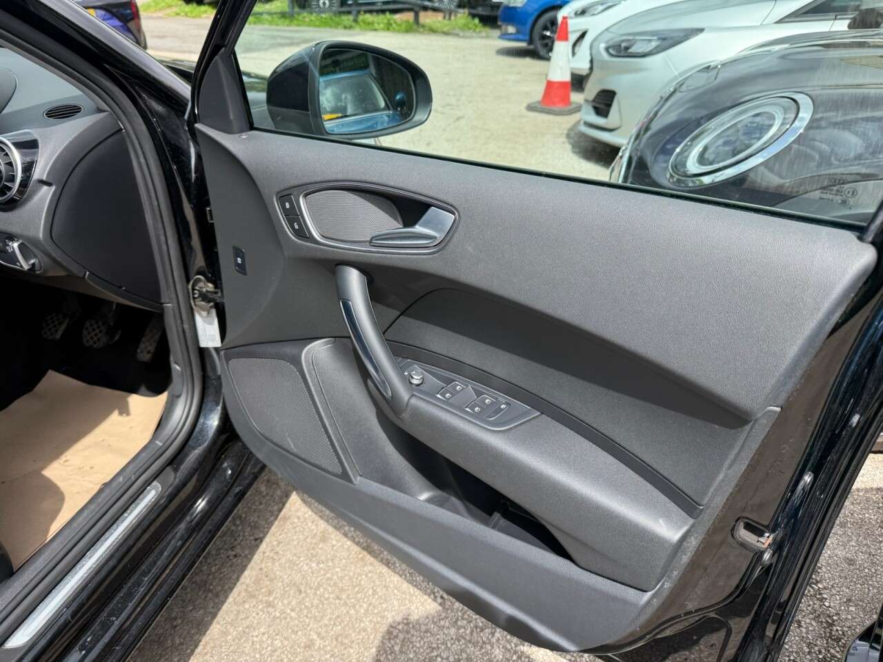 2016 AUDI A1 2016 AUDI A1