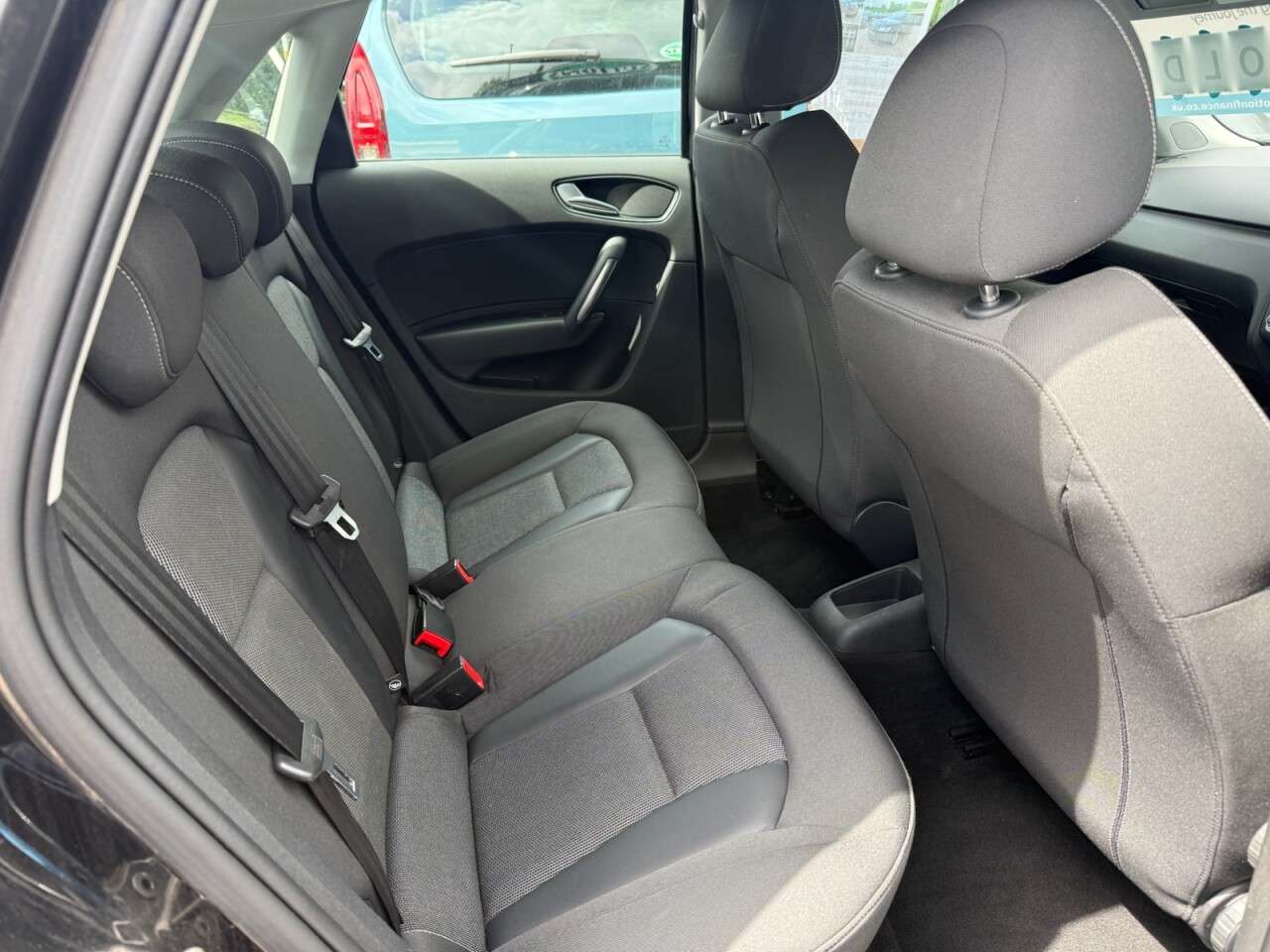 2016 AUDI A1 2016 AUDI A1