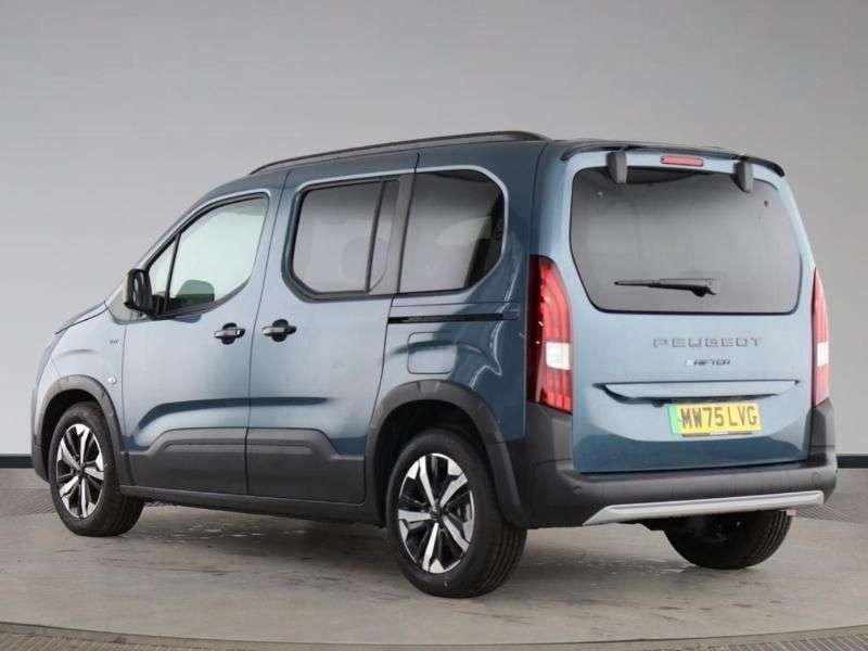 A 2025 PEUGEOT E-RIFTER 52kWh GT Standard MPV 5dr Electric Auto (7.4kW Charger) (136 ps) APPLE CAR A 2025 PEUGEOT E-RIFTER 52kWh GT Standard MPV 5dr Electric Auto (7.4kW Charger) (136 ps) APPLE CAR