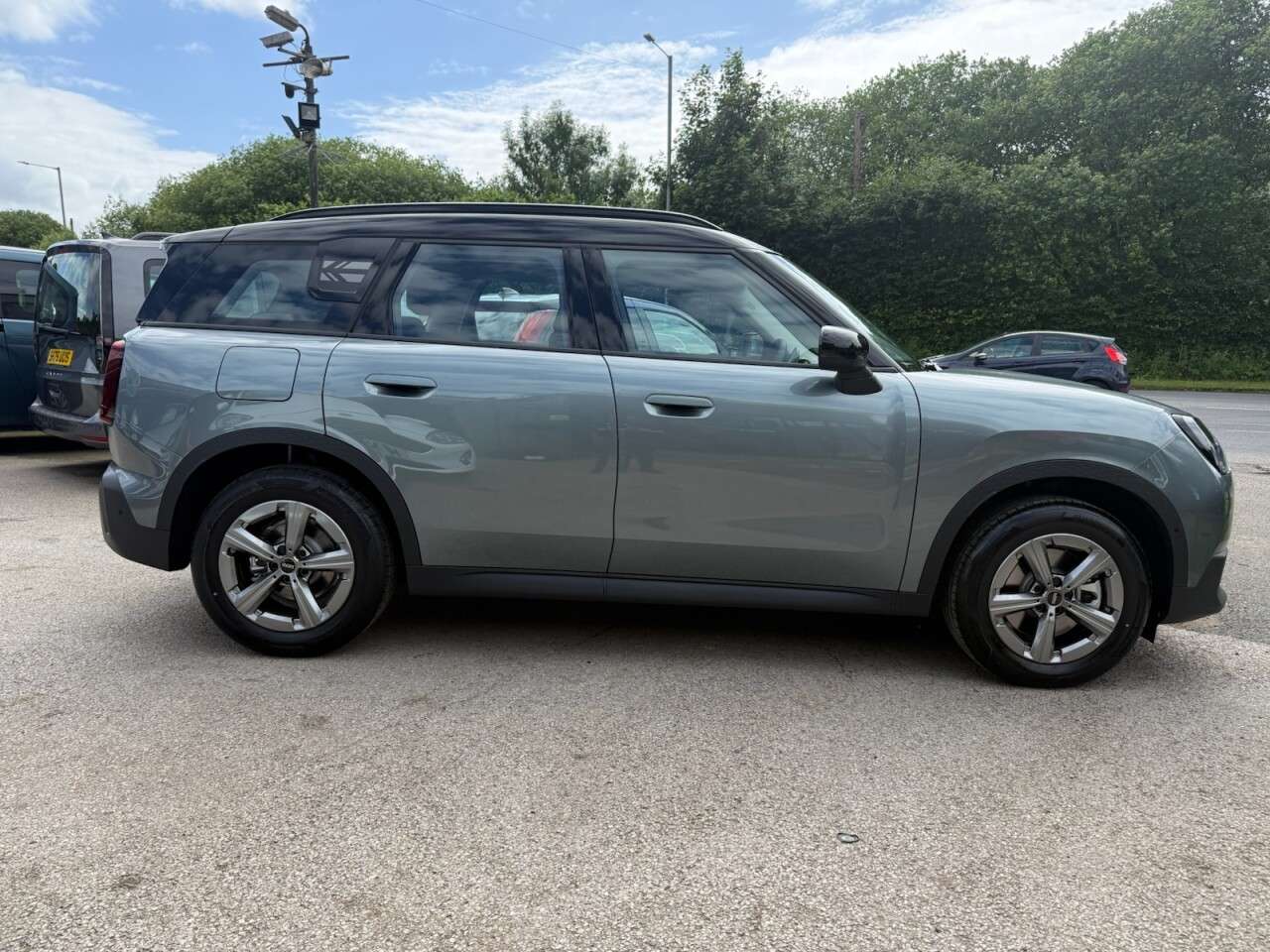 A 2026 MINI COUNTRYMAN 1.5C MHEV Classic SUV 5dr Petrol Hybrid Auto Euro 6 (s/s) (170 ps) GREAT SP A 2026 MINI COUNTRYMAN 1.5C MHEV Classic SUV 5dr Petrol Hybrid Auto Euro 6 (s/s) (170 ps) GREAT SP
