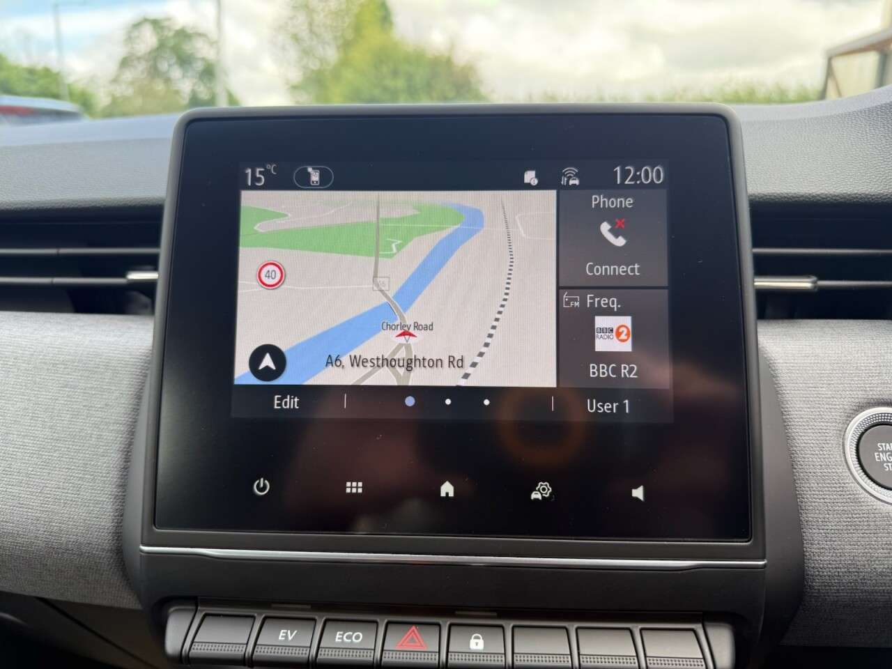 A 2025 RENAULT CLIO 1.6 E-TECH evolution Hatchback 5dr Petrol Hybrid Auto Euro 6 (s/s) (145 ps) A 2025 RENAULT CLIO 1.6 E-TECH evolution Hatchback 5dr Petrol Hybrid Auto Euro 6 (s/s) (145 ps)