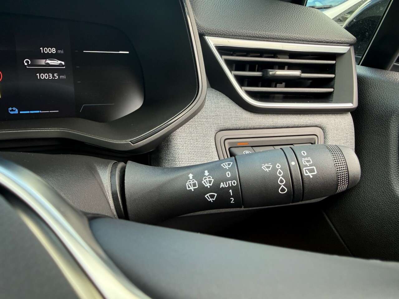 2025 RENAULT CLIO 2025 RENAULT CLIO