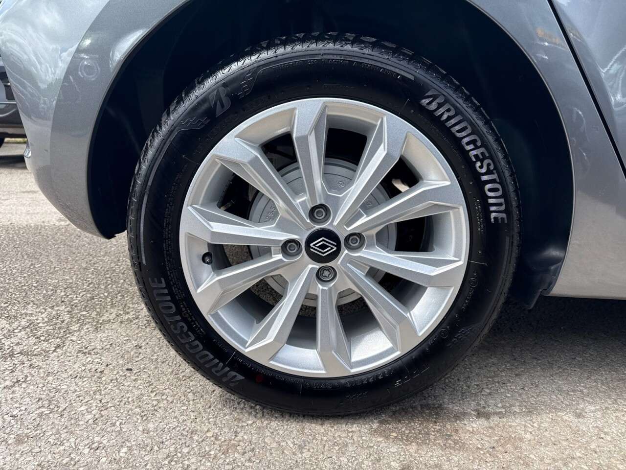 2025 RENAULT CLIO 2025 RENAULT CLIO