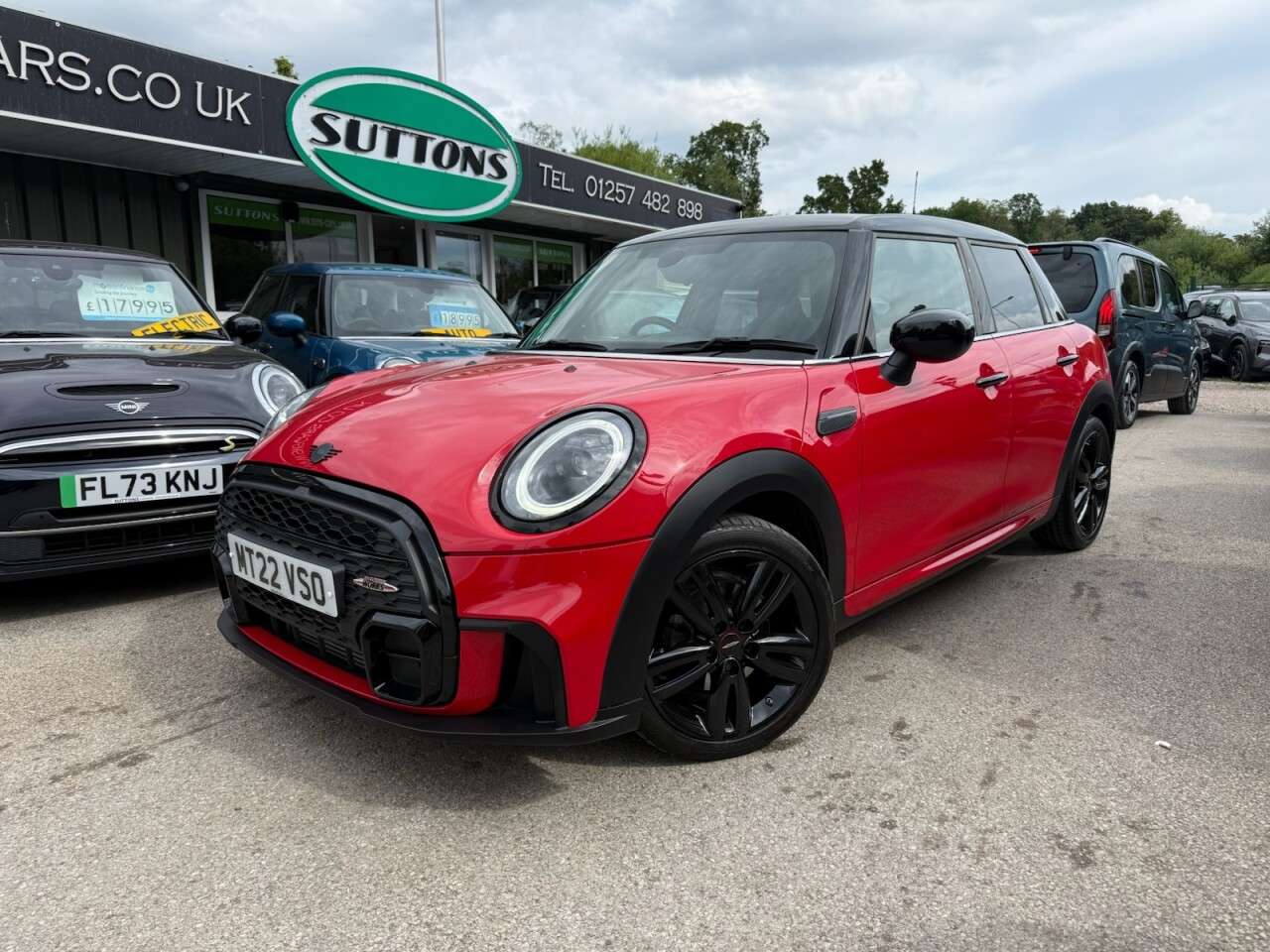 A 2022 MINI HATCH 1.5 Cooper Sport Hatchback 5dr Petrol Steptronic Euro 6 (s/s) (136 ps) NAVI A 2022 MINI HATCH 1.5 Cooper Sport Hatchback 5dr Petrol Steptronic Euro 6 (s/s) (136 ps) NAVI