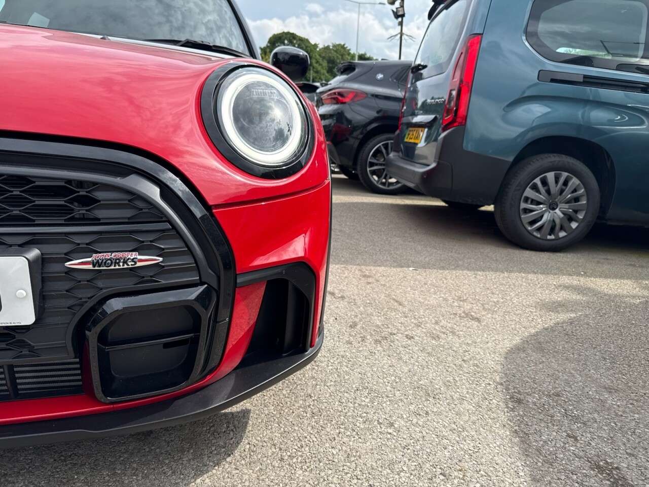 A 2022 MINI HATCH 1.5 Cooper Sport Hatchback 5dr Petrol Steptronic Euro 6 (s/s) (136 ps) NAVI A 2022 MINI HATCH 1.5 Cooper Sport Hatchback 5dr Petrol Steptronic Euro 6 (s/s) (136 ps) NAVI