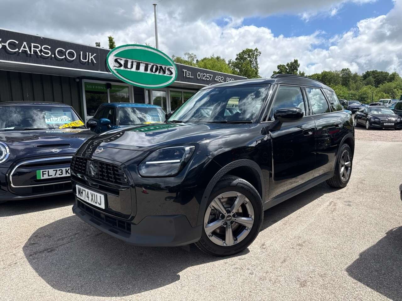 A 2025 MINI COUNTRYMAN 1.5C MHEV Classic SUV 5dr Petrol Hybrid Auto Euro 6 (s/s) (170 ps) REGISTER A 2025 MINI COUNTRYMAN 1.5C MHEV Classic SUV 5dr Petrol Hybrid Auto Euro 6 (s/s) (170 ps) REGISTER