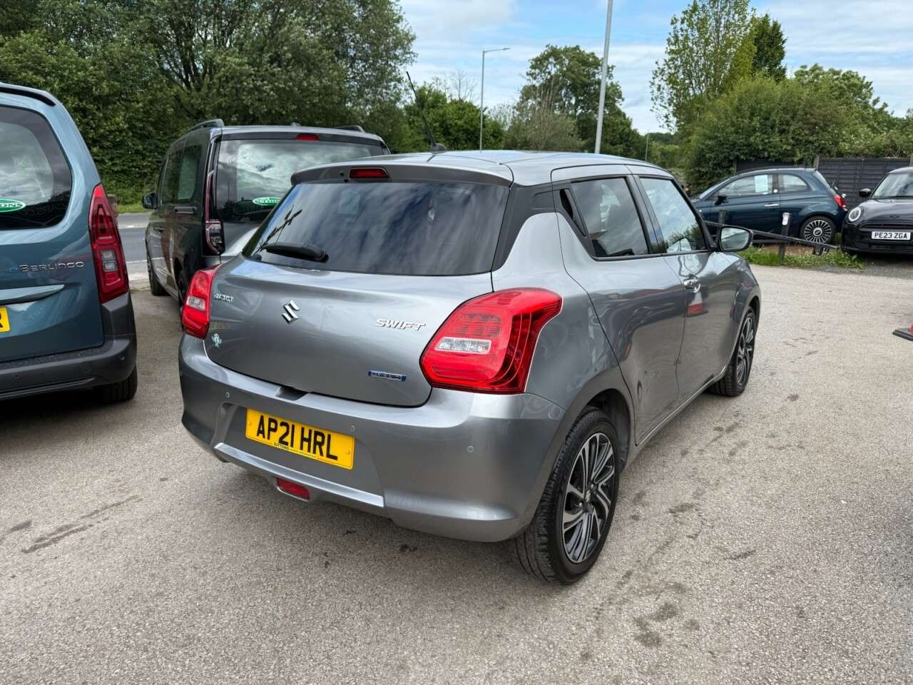 2021 SUZUKI SWIFT 2021 SUZUKI SWIFT