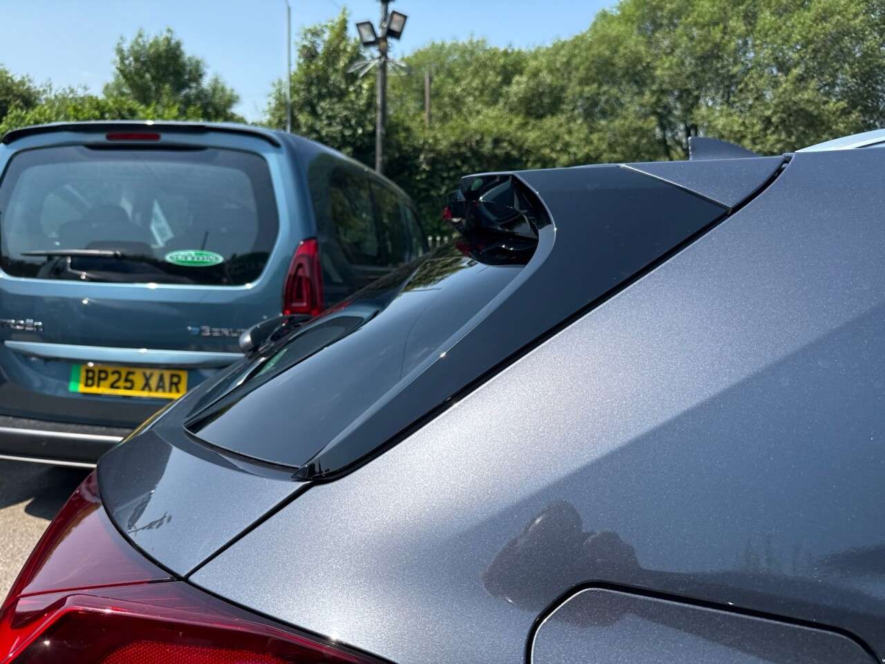 2025 LEXUS UX 2025 LEXUS UX