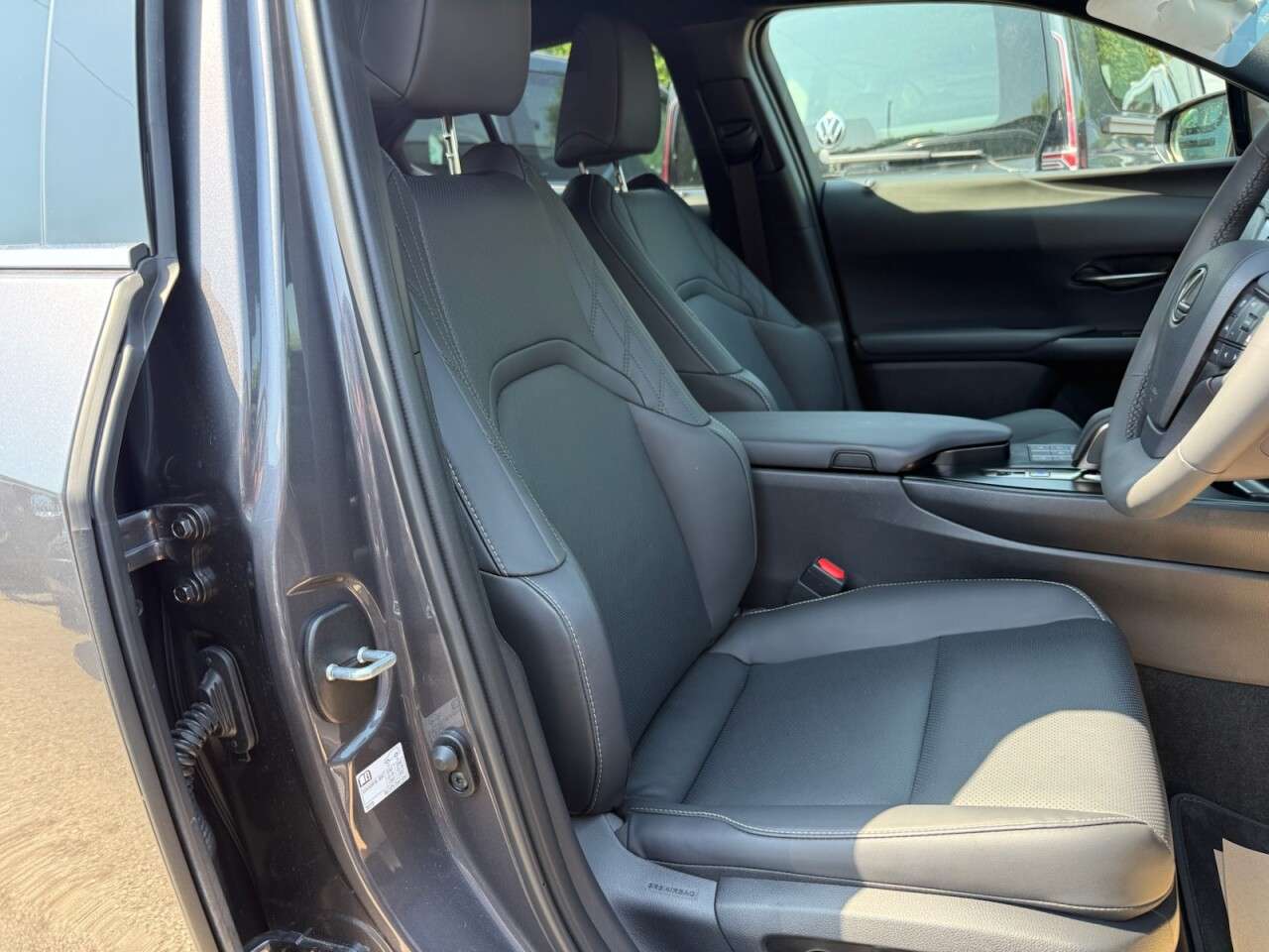 2025 LEXUS UX 2025 LEXUS UX