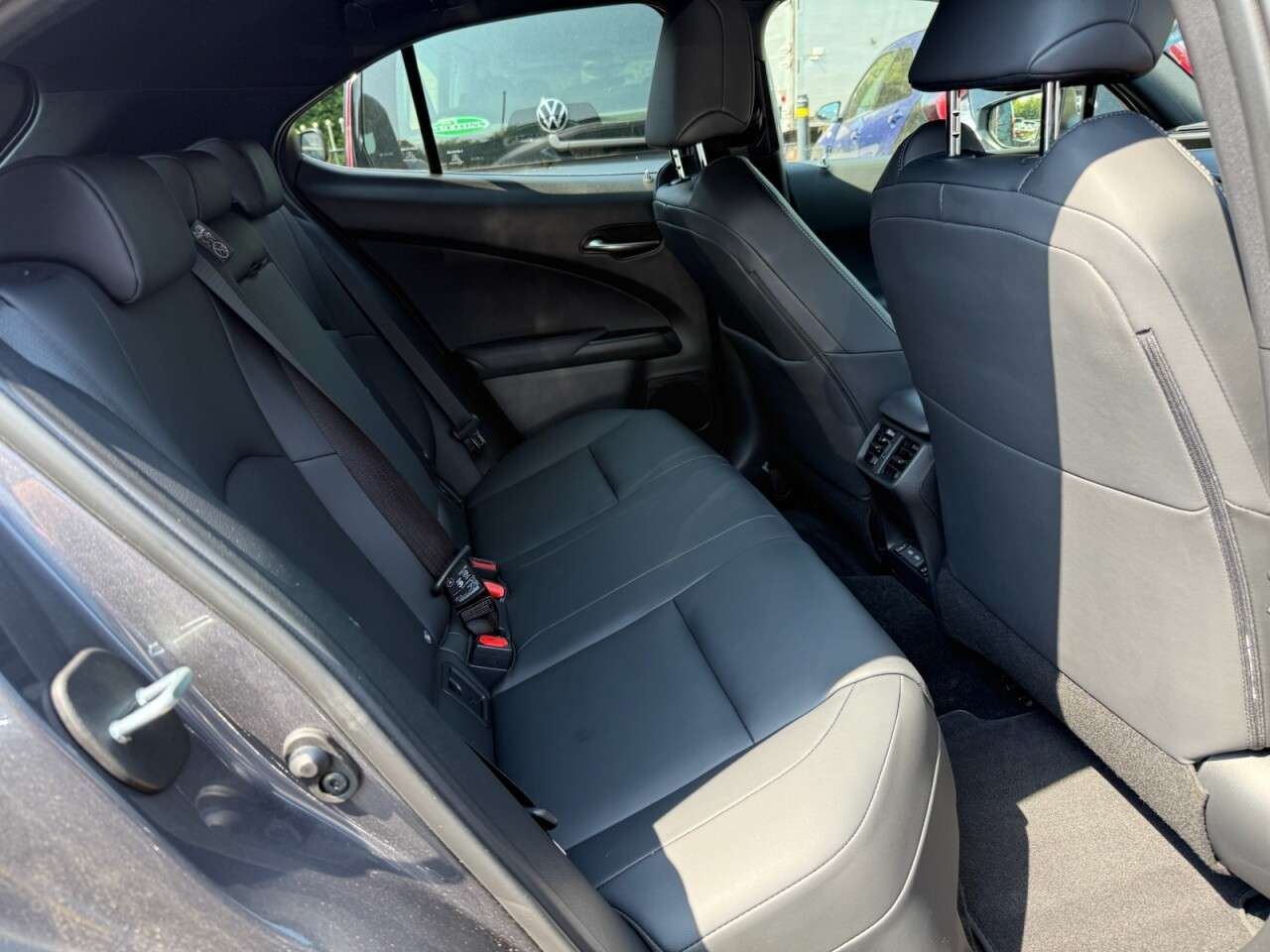 2025 LEXUS UX 2025 LEXUS UX