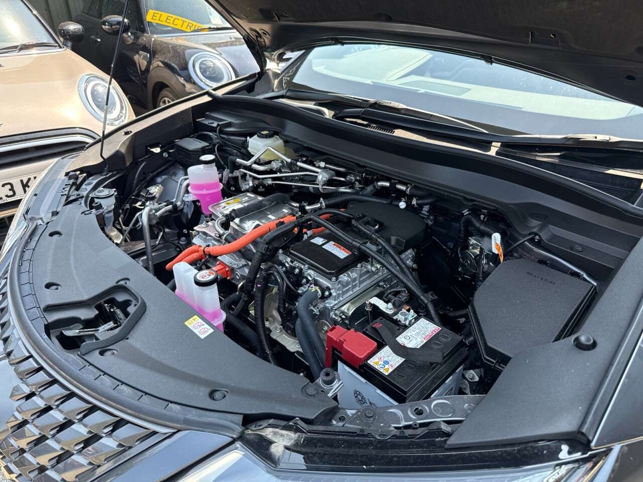 2025 LEXUS UX 2025 LEXUS UX