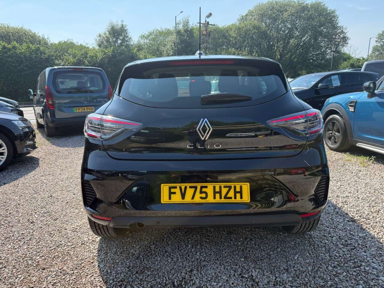 2025 RENAULT CLIO 2025 RENAULT CLIO