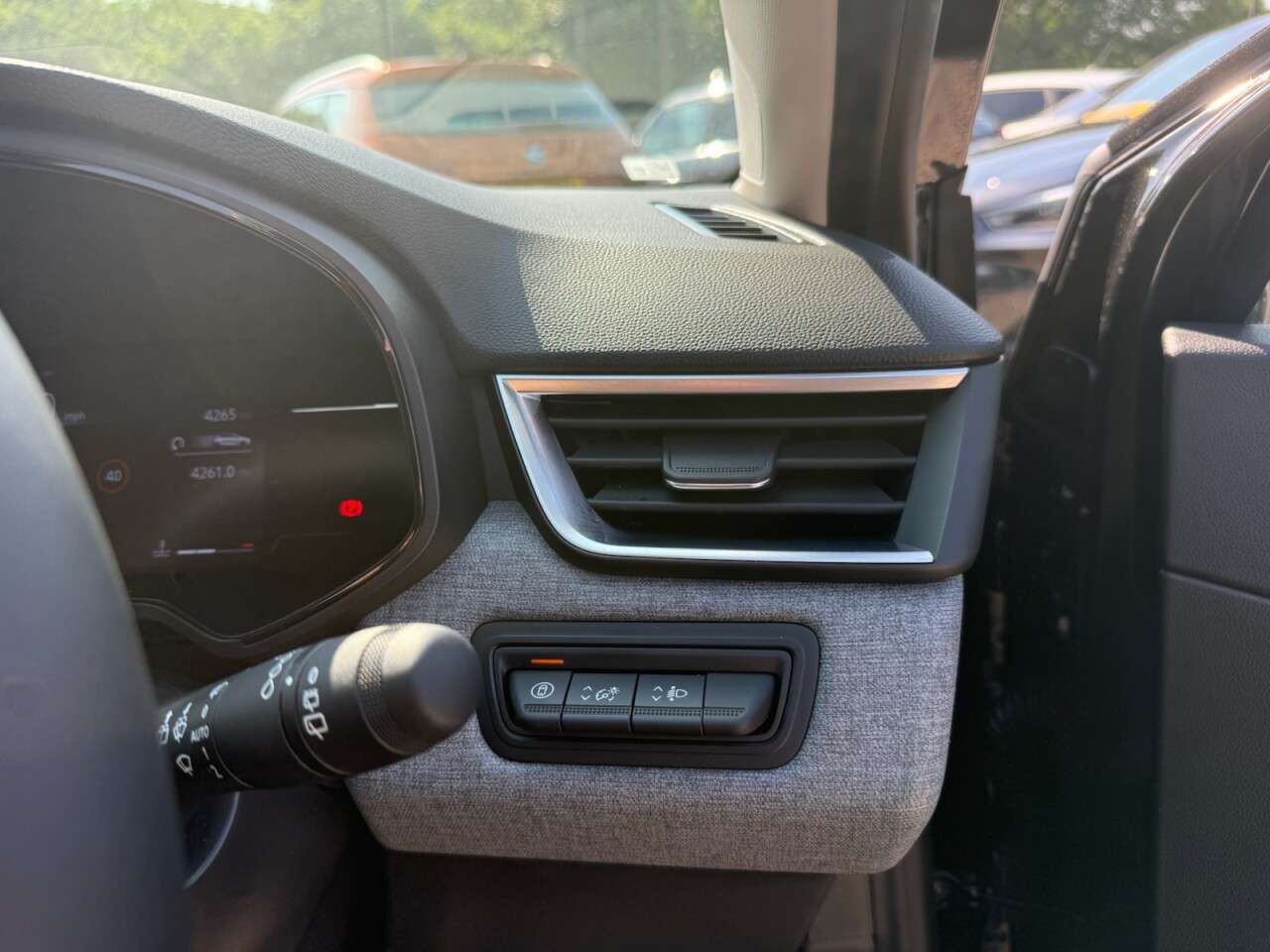 2025 RENAULT CLIO 2025 RENAULT CLIO