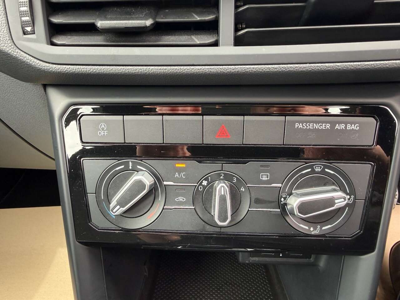 2021 VOLKSWAGEN T-CROSS 2021 VOLKSWAGEN T-CROSS