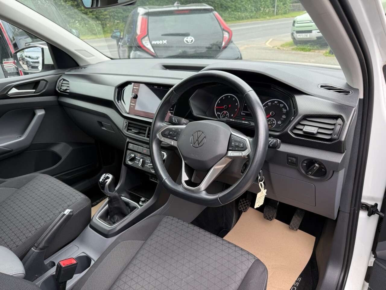 2021 VOLKSWAGEN T-CROSS 2021 VOLKSWAGEN T-CROSS
