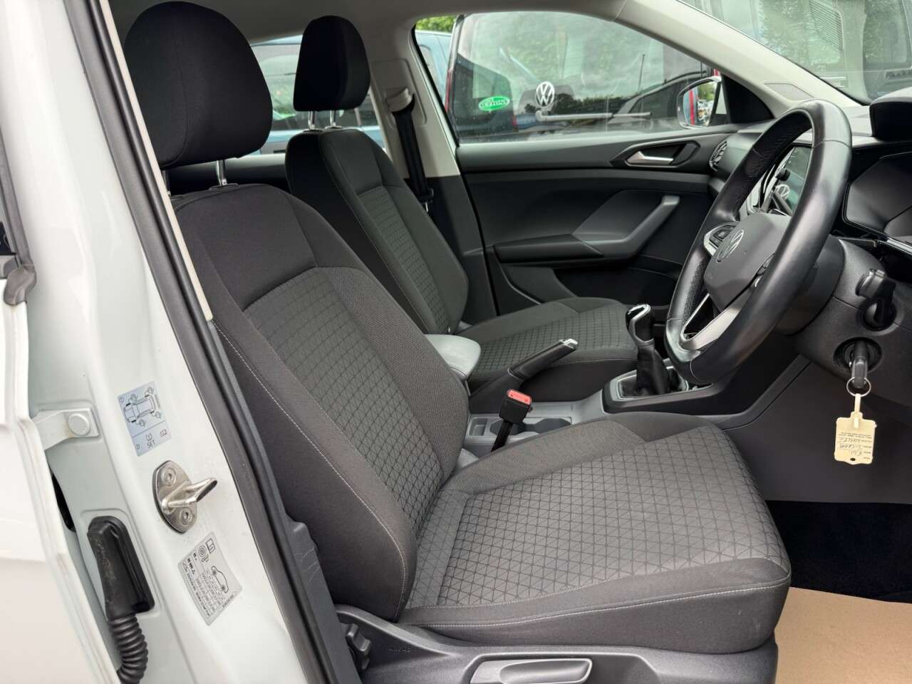 2021 VOLKSWAGEN T-CROSS 2021 VOLKSWAGEN T-CROSS