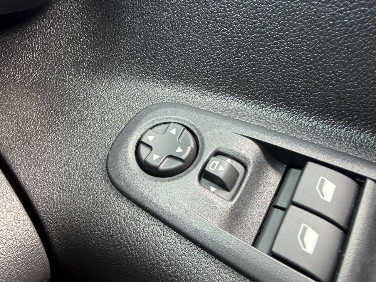 2025 VAUXHALL COMBO LIFE ELECTRIC 2025 VAUXHALL COMBO LIFE ELECTRIC