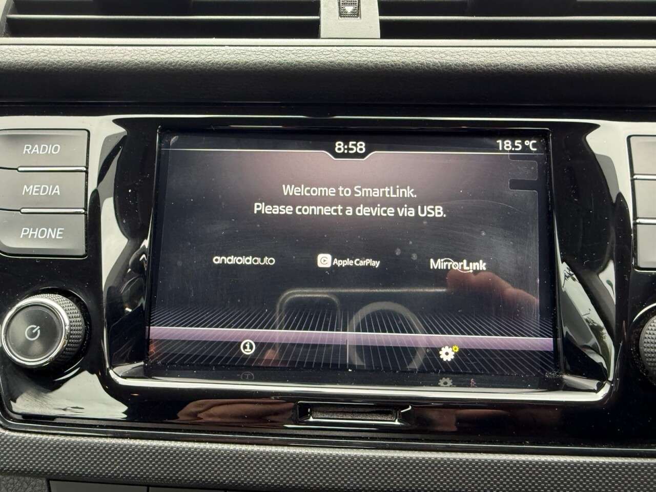 A 2021 SKODA FABIA 1.0 SE Hatchback 5dr Petrol Manual Euro 6 (s/s) (60 ps) APPLE CAR PLAY~MIRR A 2021 SKODA FABIA 1.0 SE Hatchback 5dr Petrol Manual Euro 6 (s/s) (60 ps) APPLE CAR PLAY~MIRR