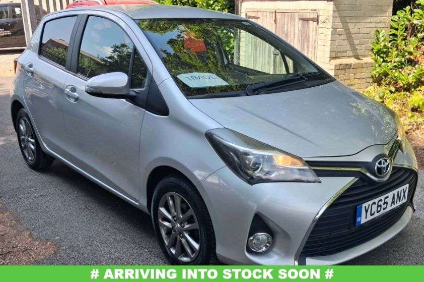 A 2015 TOYOTA YARIS 1.33 Dual VVT-i Icon Hatchback 5dr Petrol Manual Euro 5 Euro 5 (99 ps) +++A A 2015 TOYOTA YARIS 1.33 Dual VVT-i Icon Hatchback 5dr Petrol Manual Euro 5 Euro 5 (99 ps) +++A