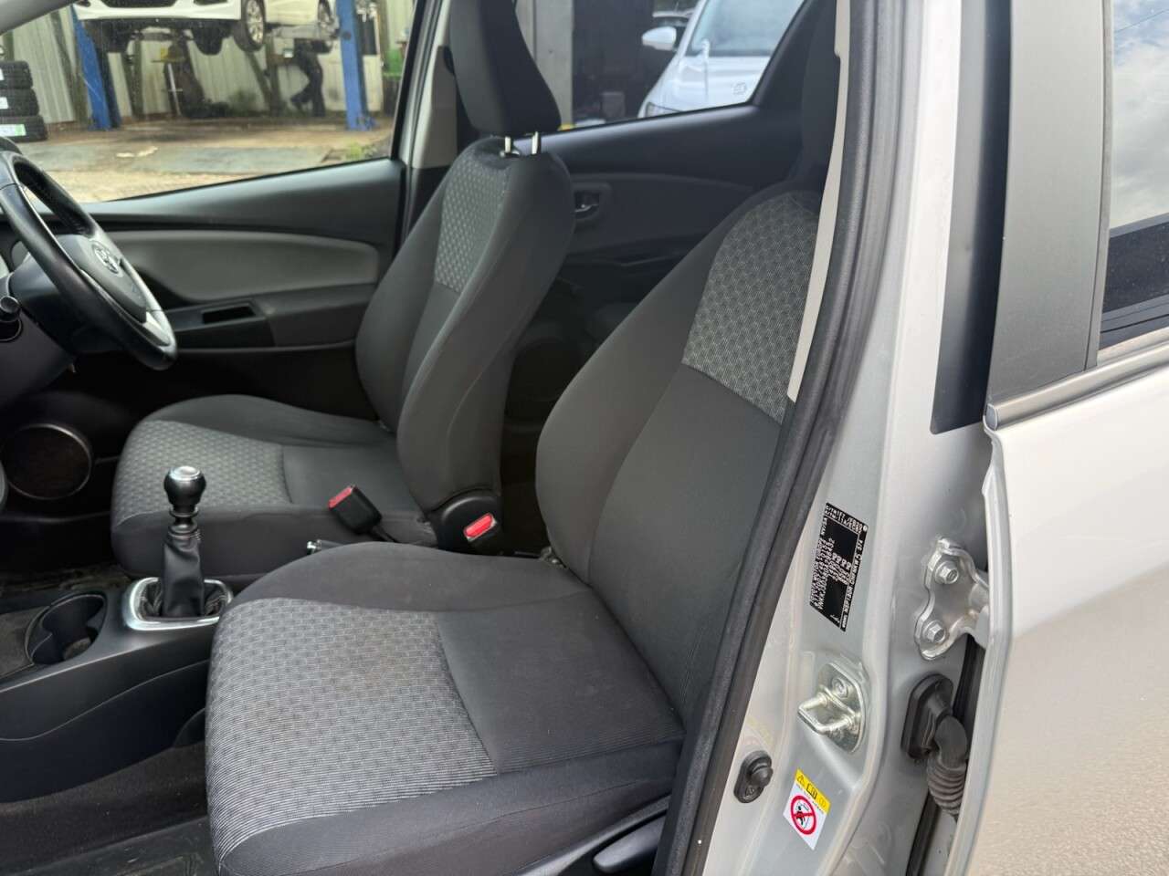 2015 TOYOTA YARIS 2015 TOYOTA YARIS