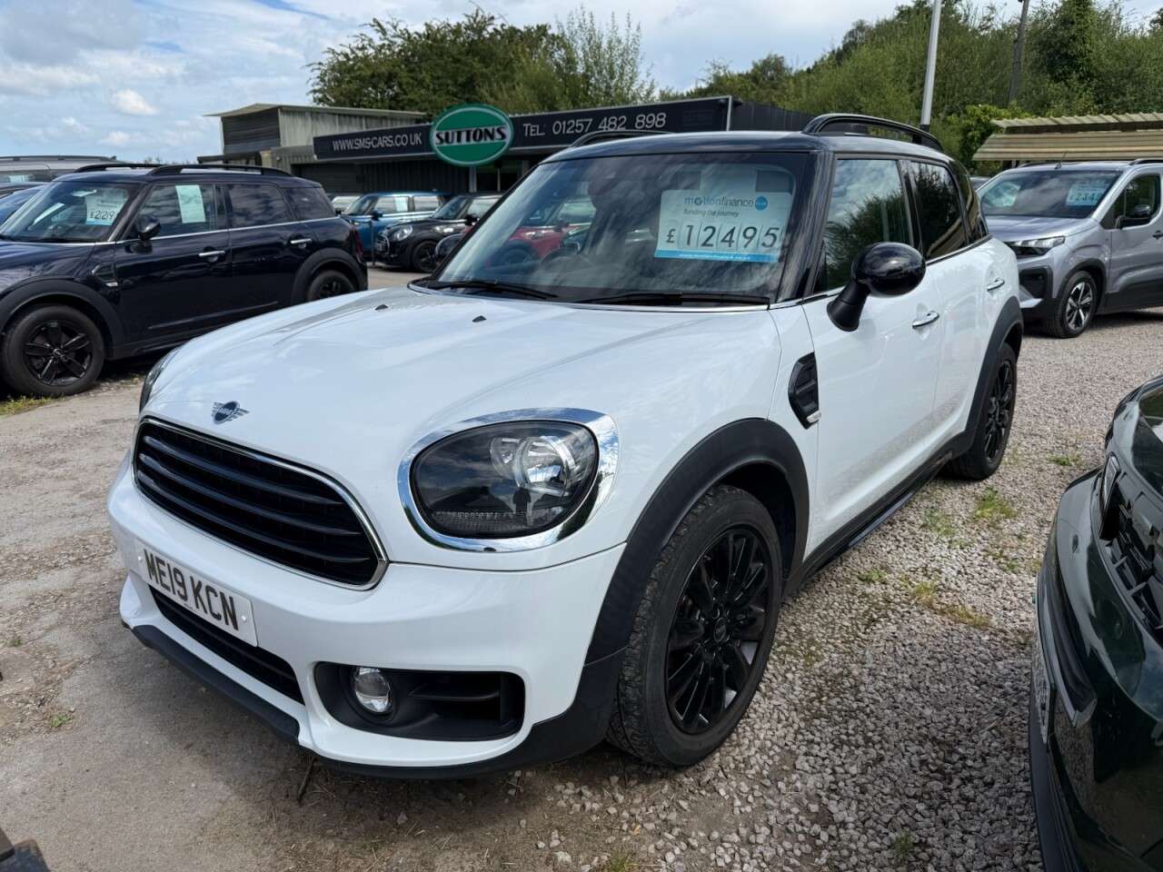 A 2019 MINI COUNTRYMAN 1.5 Cooper Classic SUV 5dr Petrol Manual Euro 6 (s/s) (136 ps) 1 FORMER KEE A 2019 MINI COUNTRYMAN 1.5 Cooper Classic SUV 5dr Petrol Manual Euro 6 (s/s) (136 ps) 1 FORMER KEE