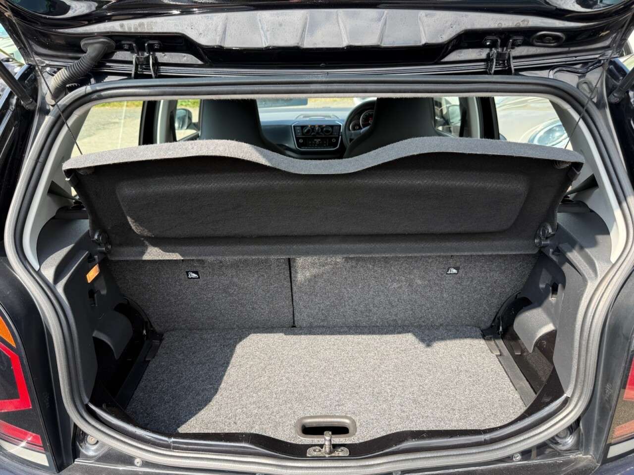 2019 VOLKSWAGEN UP! 2019 VOLKSWAGEN UP!