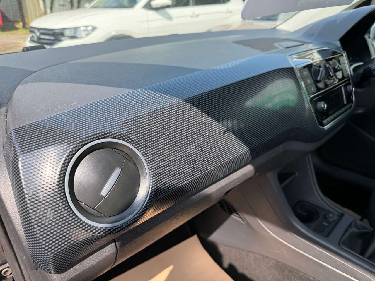 2019 VOLKSWAGEN UP! 2019 VOLKSWAGEN UP!