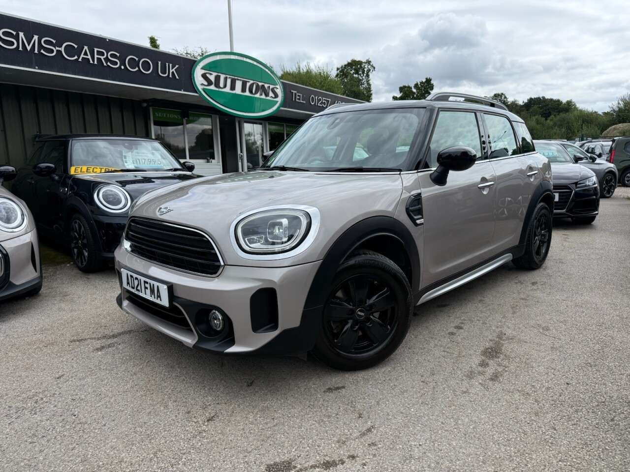 A 2021 MINI COUNTRYMAN 1.5 Cooper Classic SUV 5dr Petrol Steptronic Euro 6 (s/s) (136 ps) SAT NAV~ A 2021 MINI COUNTRYMAN 1.5 Cooper Classic SUV 5dr Petrol Steptronic Euro 6 (s/s) (136 ps) SAT NAV~