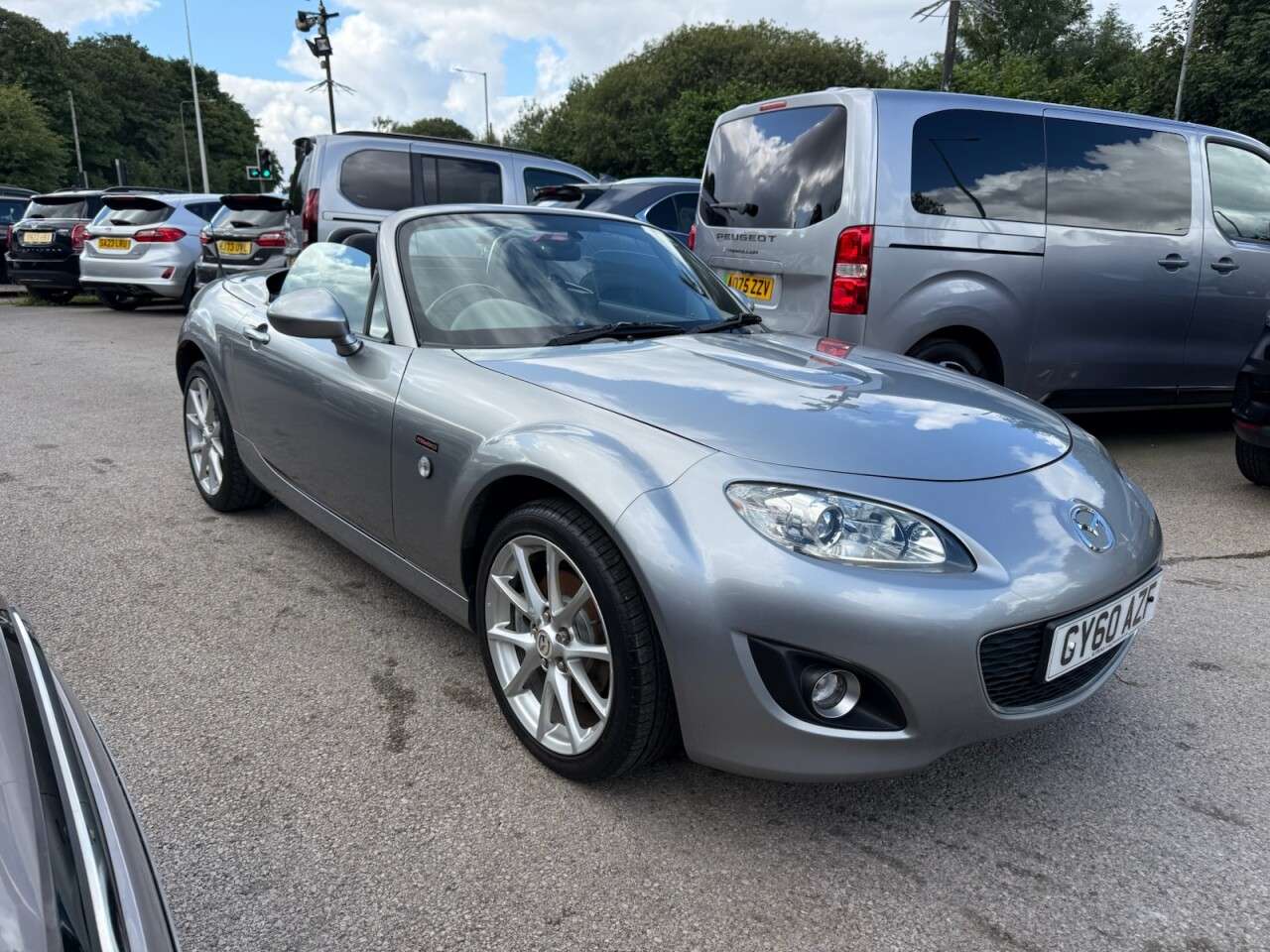 2010 MAZDA MX-5 2010 MAZDA MX-5
