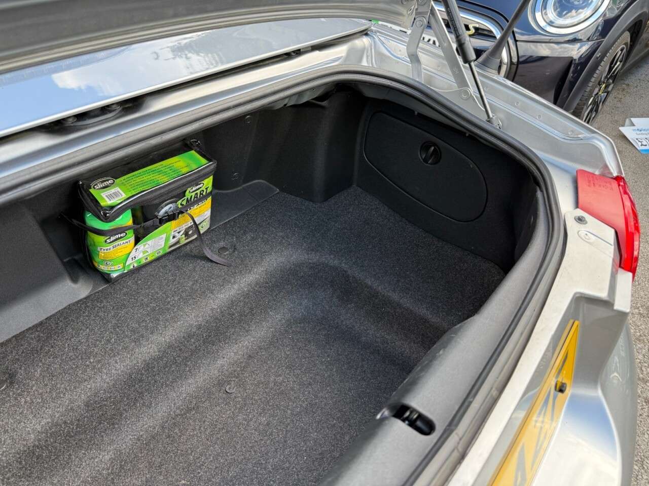 2010 MAZDA MX-5 2010 MAZDA MX-5
