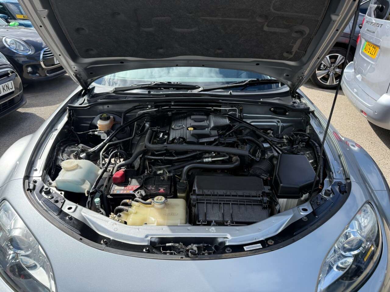 2010 MAZDA MX-5 2010 MAZDA MX-5