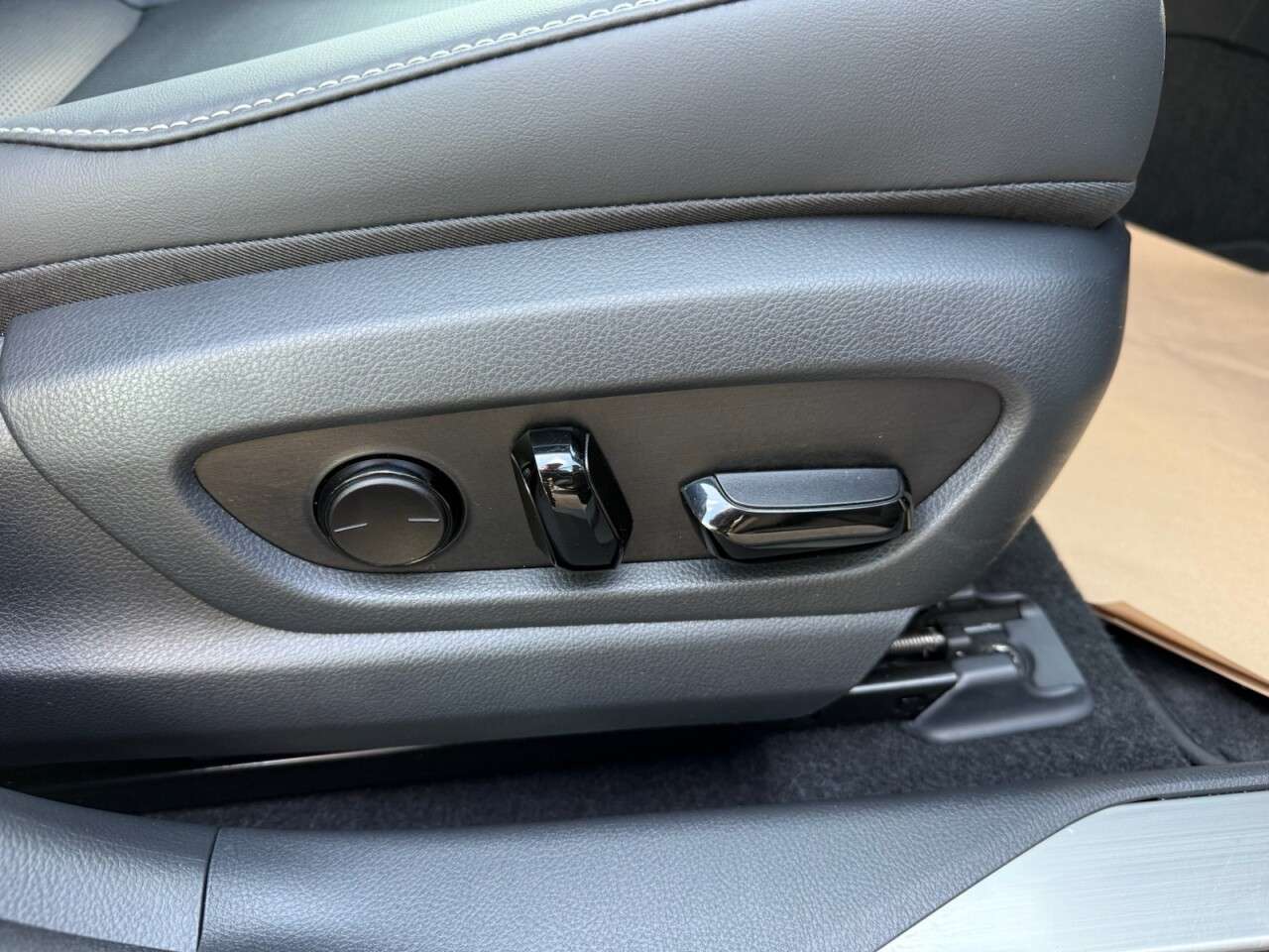 2026 LEXUS UX 2026 LEXUS UX
