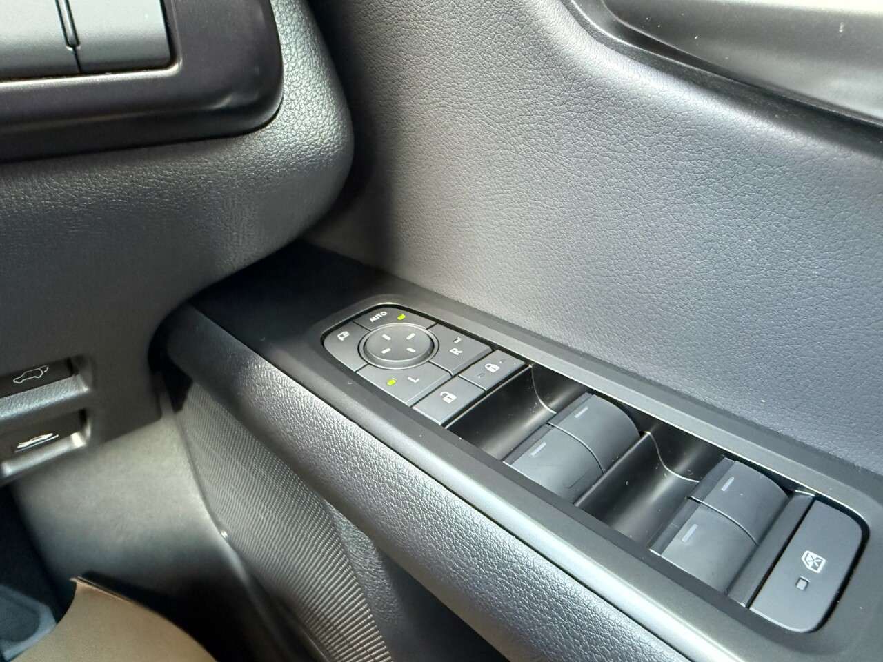 2026 LEXUS UX 2026 LEXUS UX