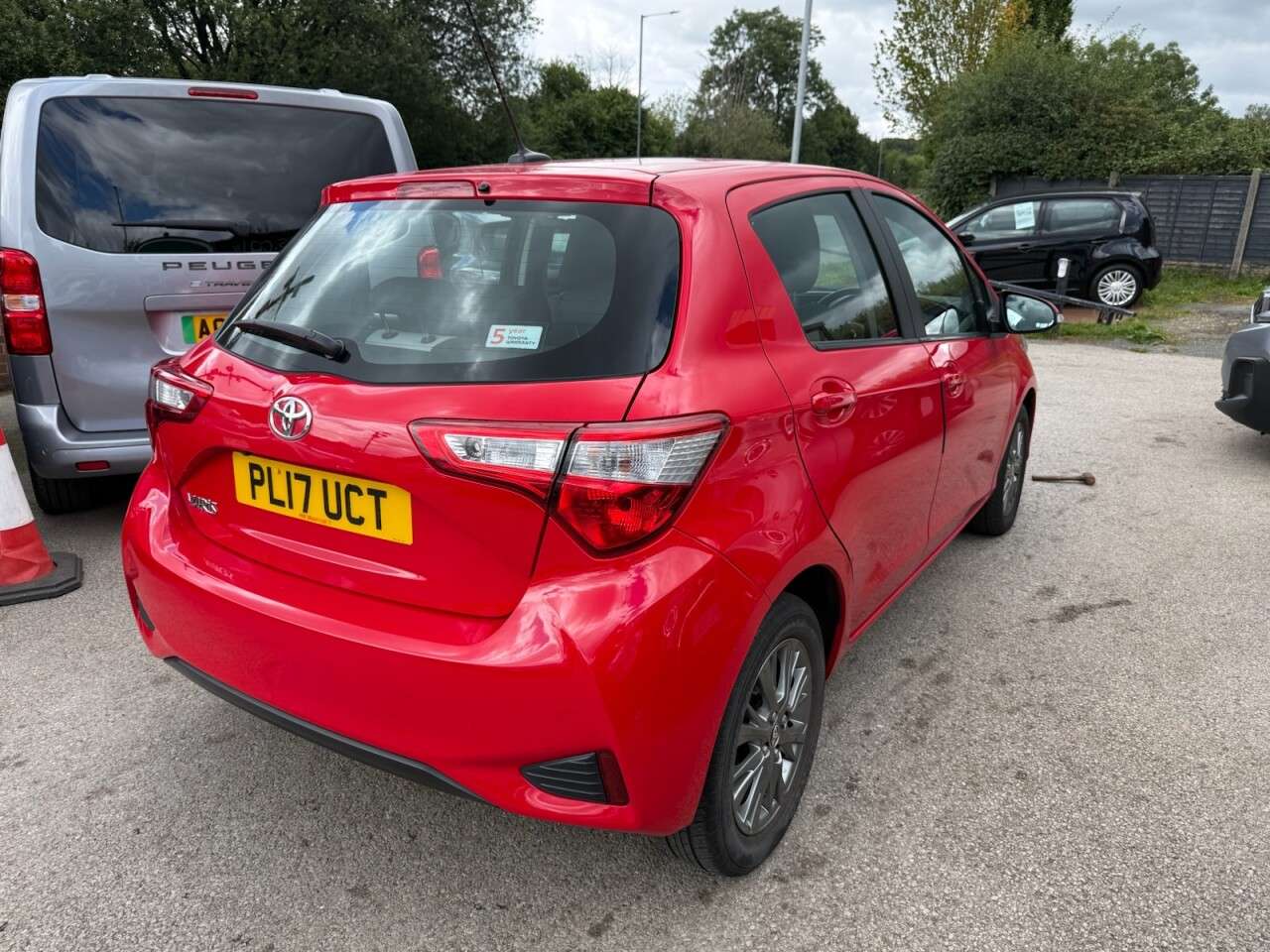 2017 TOYOTA YARIS 2017 TOYOTA YARIS
