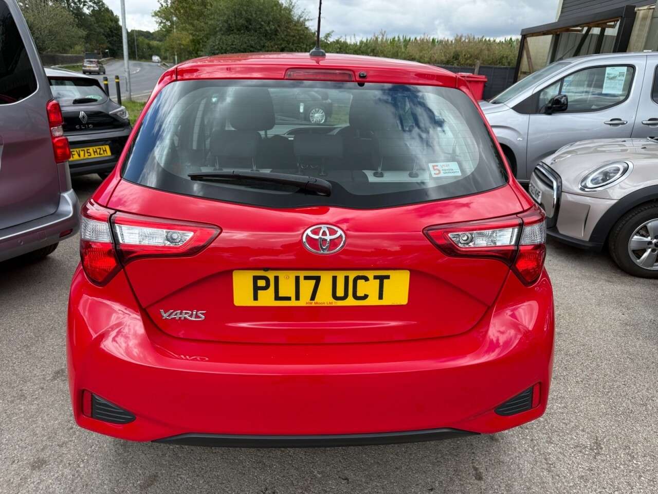 2017 TOYOTA YARIS 2017 TOYOTA YARIS