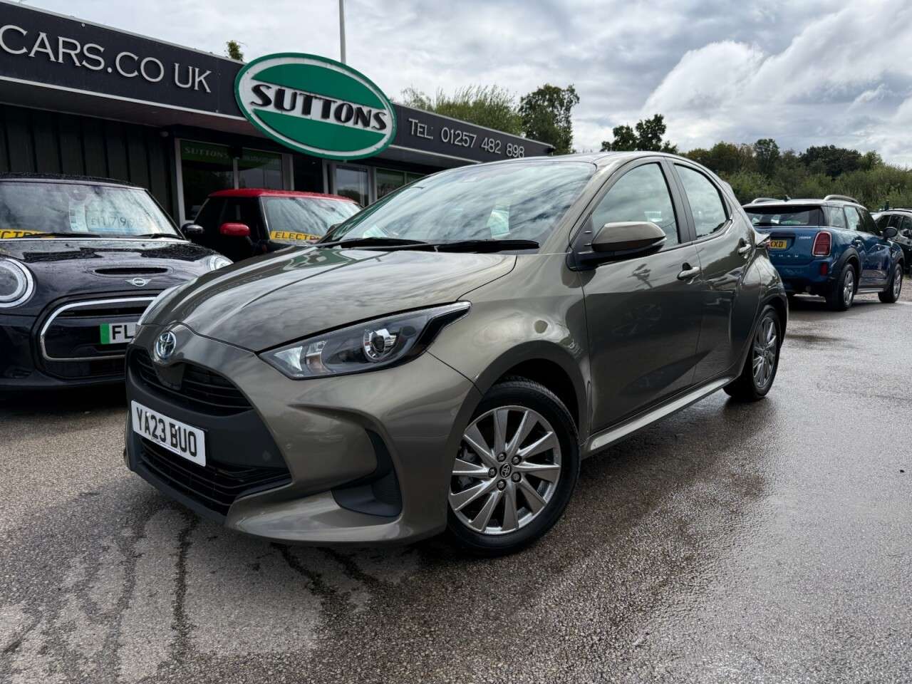 A 2023 TOYOTA YARIS 1.5 VVT-h Icon Hatchback 5dr Petrol Hybrid E-CVT Euro 6 (s/s) (116 ps) TOYO A 2023 TOYOTA YARIS 1.5 VVT-h Icon Hatchback 5dr Petrol Hybrid E-CVT Euro 6 (s/s) (116 ps) TOYO