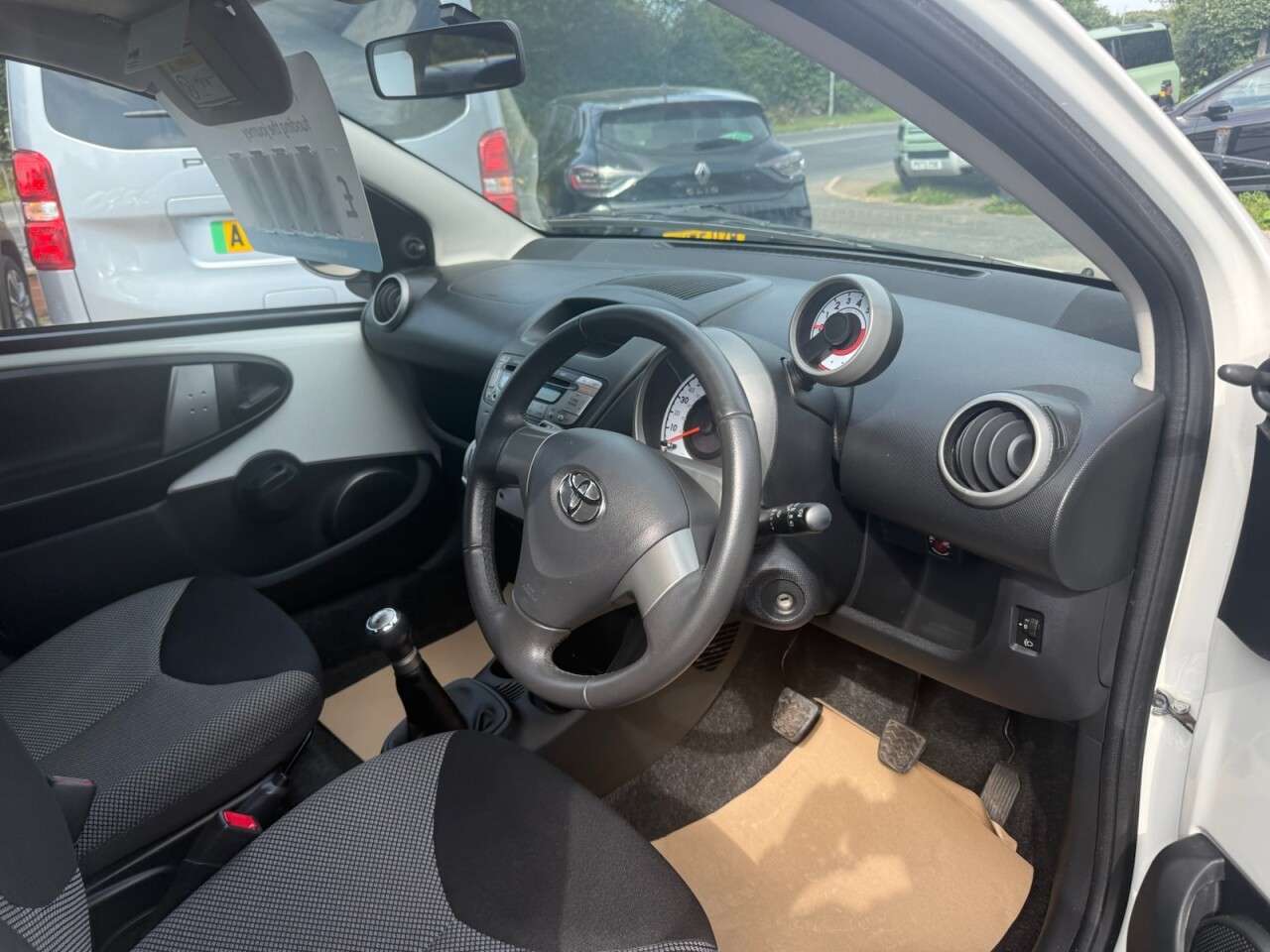 2013 TOYOTA AYGO 2013 TOYOTA AYGO