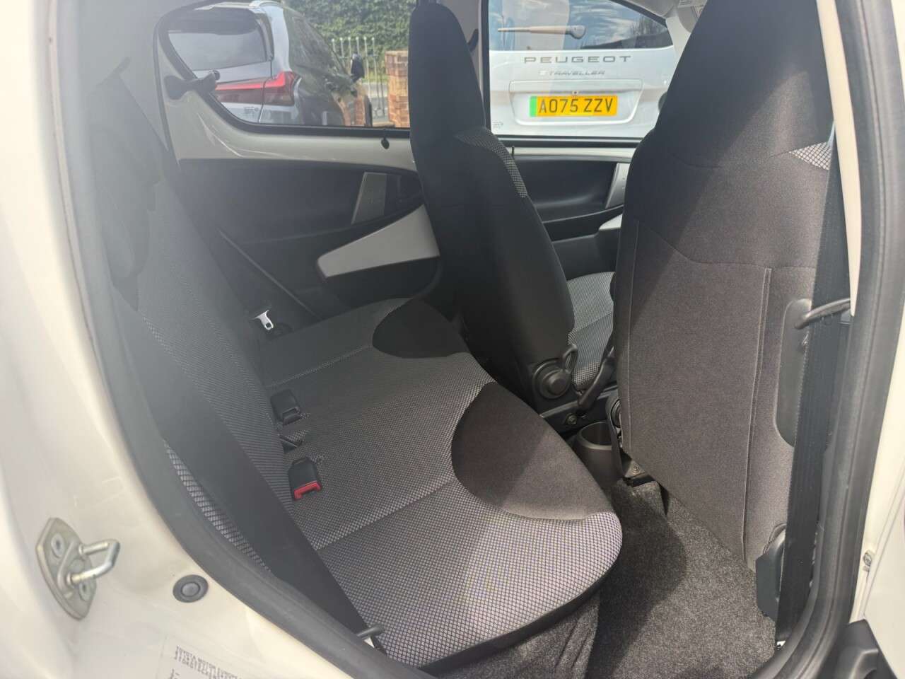 2013 TOYOTA AYGO 2013 TOYOTA AYGO