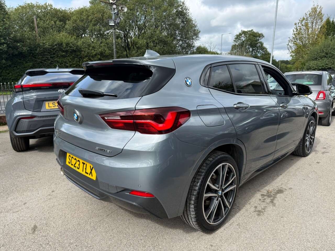 A 2023 BMW X2 1.5 18i M Sport SUV 5dr Petrol Manual sDrive Euro 6 (s/s) (136 ps) ULTRA LO A 2023 BMW X2 1.5 18i M Sport SUV 5dr Petrol Manual sDrive Euro 6 (s/s) (136 ps) ULTRA LO